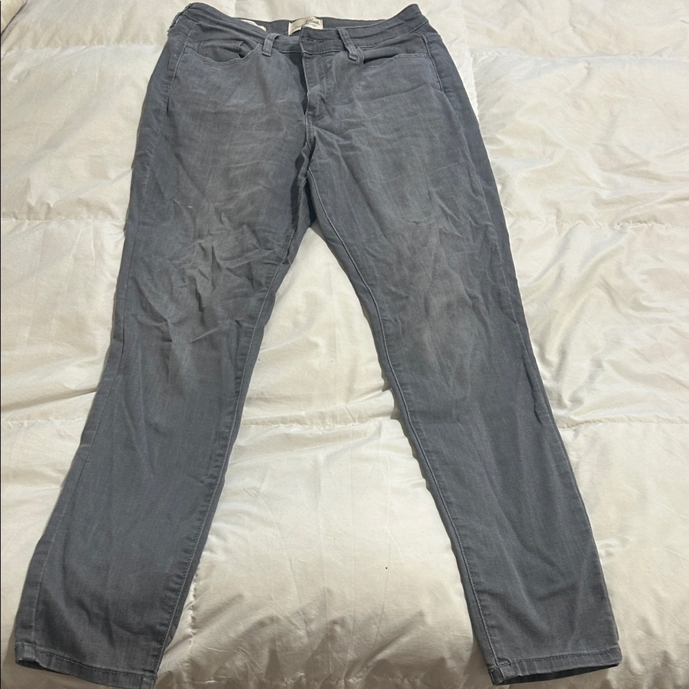 Universal Thread Gray Denim Jeans